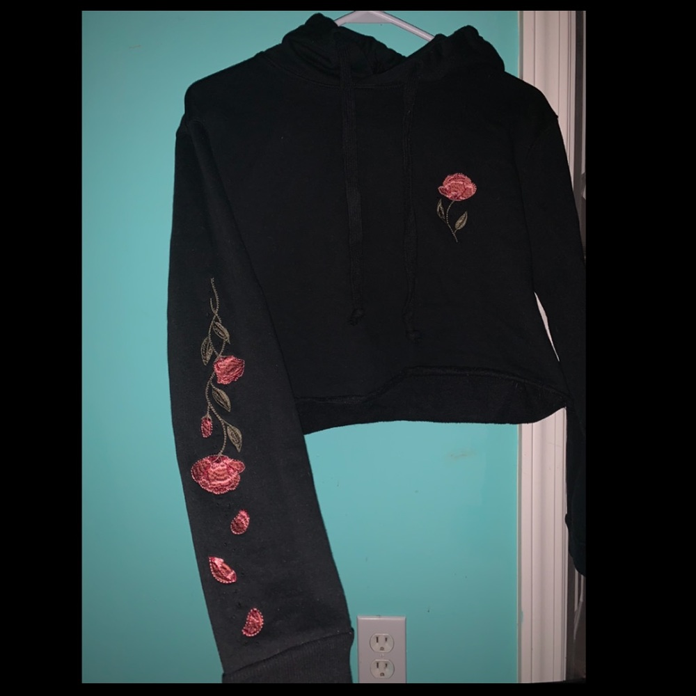 crop top hoodie